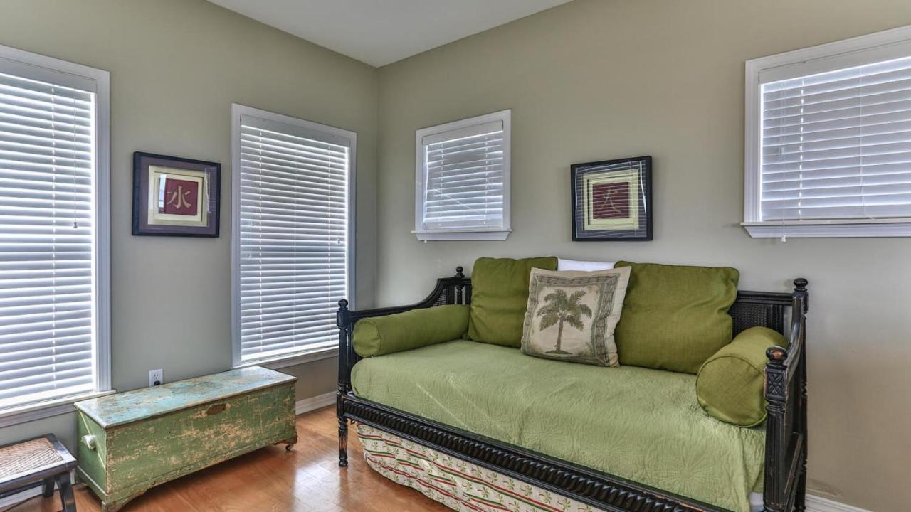 Biglows Bungalow - About A Quarter Mile To Private Neighborhood Beach Access, Pet Friendly, Community Pool Destin Luaran gambar